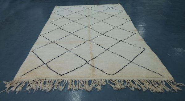Beautiful authentic Beni Ourain rug 11.8 ft x 7.2 ft