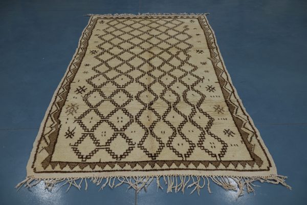 Moroccan Amazing beni Azilal rug 8.92 ft x 4.59 ft