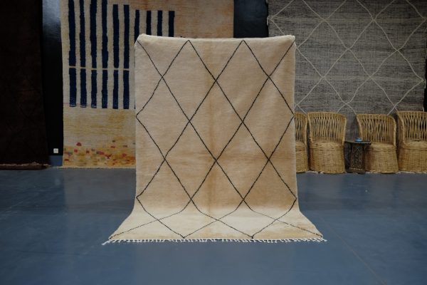 Beni mrirt berber rug 7.54 ft x 4.59 ft