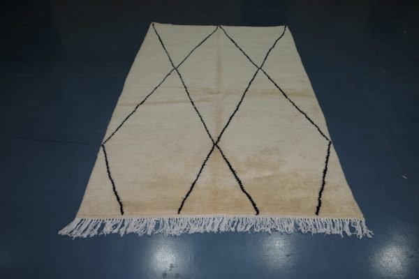 Small Beni Ourain rug, 7.67 ft x 4.92 ft