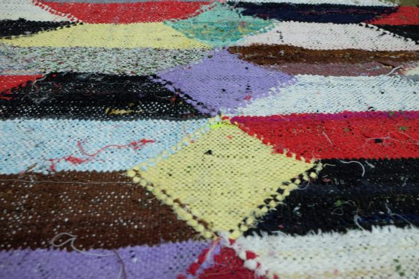 Moroccan Kilim Boucherouite rug 5.67 ft x 3.14