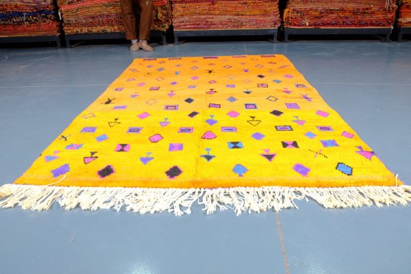 Yellow Moroccan Azilal rug 8.13 ft x 4.92 ft