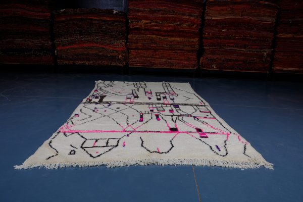 Small Geometric Moroccan Azilal rug 8.46 ft x 4.69