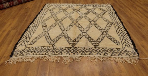 Authentic Beni ourain rug, 8.46 ft x 6.62 ft
