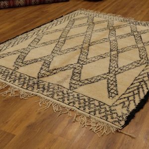 Authentic Beni ourain rug, 8.46 ft x 6.62 ft