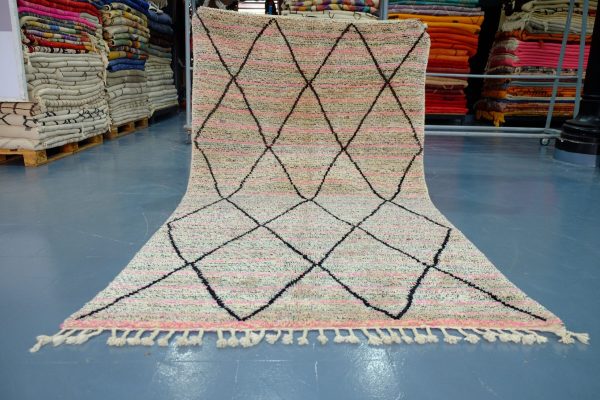 Artistique Beni Ourain rug 8.69 ft x 4.78 ft , Art Deco Rug, Wool Moroccan rug, Handmade Berber Rug from Morocco