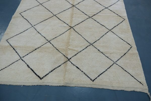 Beniouarain beautiful carpet 9.97 ft x 6.66 ft from morocco, Beni ourain rug, Moroccan handmade ,vintage rugs,Berber Carpet