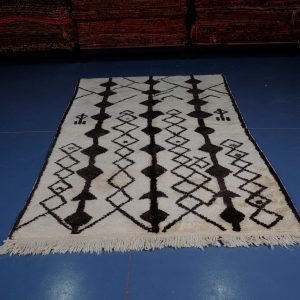 Handmade Azilal rug, 7.77 ft x 4.82 ft, Art Deco Rug, Wool Moroccan rug, Handmade Berber Rug, Abstract Berber Rug from Morocco