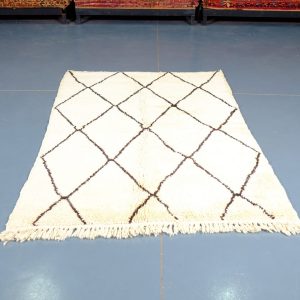 Handmade Azilal rug, 6 ft x 4 ft , Art Deco Rug, Wool Moroccan rug, Handmade Berber Rug, Abstract Berber Rug from Morocco