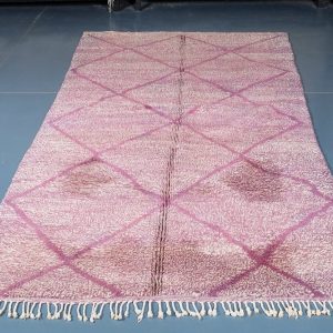 Beni ourain rug 8.36 ft x 4.52 ft  , Beni ourain purple Rug, Wool Moroccan rug, Handmade Berber Rug, Abstract Berber Rug from Morocco