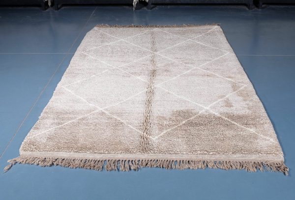 Beni ourain rug 7.61 ft x 5.41 ft