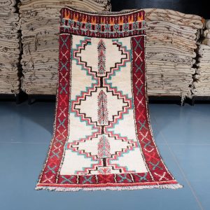 Moroccan Azilal Rug 9.41 ft x 4.13 ft, Authentic Azilal Rug, Azilal Moroccan Area Rug, Berber handmade carpet, Moroccan Rug, Wool Rug