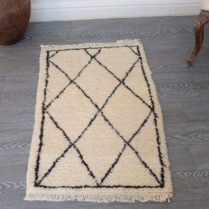 Moroccan Beni ourain Rug 2.95ft x 1.95ft, Small Beni ourain Rug, Beni ourain Moroccan Area Rug, Berber handmade carpet, Small Moroccan Rug