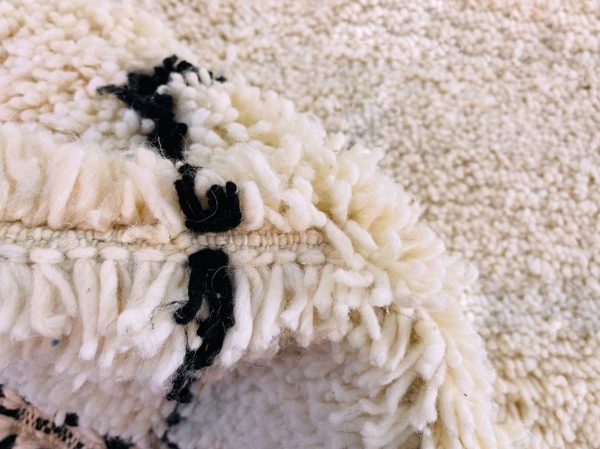 Moroccan rug | Moroccan Area Rug | Handmade Rug  | Wool Rug | Black Lines Rug | Hand Woven Rug | White rug | Black and white rug
