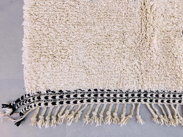 Moroccan rug | Moroccan Area Rug | Handmade Rug  | Wool Rug | Black Lines Rug | Hand Woven Rug | White rug | Black and white rug