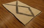 Authentic Beni Ourain rug 9 ft x 5.7 ft - Image 4