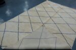 Unique Moroccan beni ouarain rug  10x 6,8 ft - Image 9