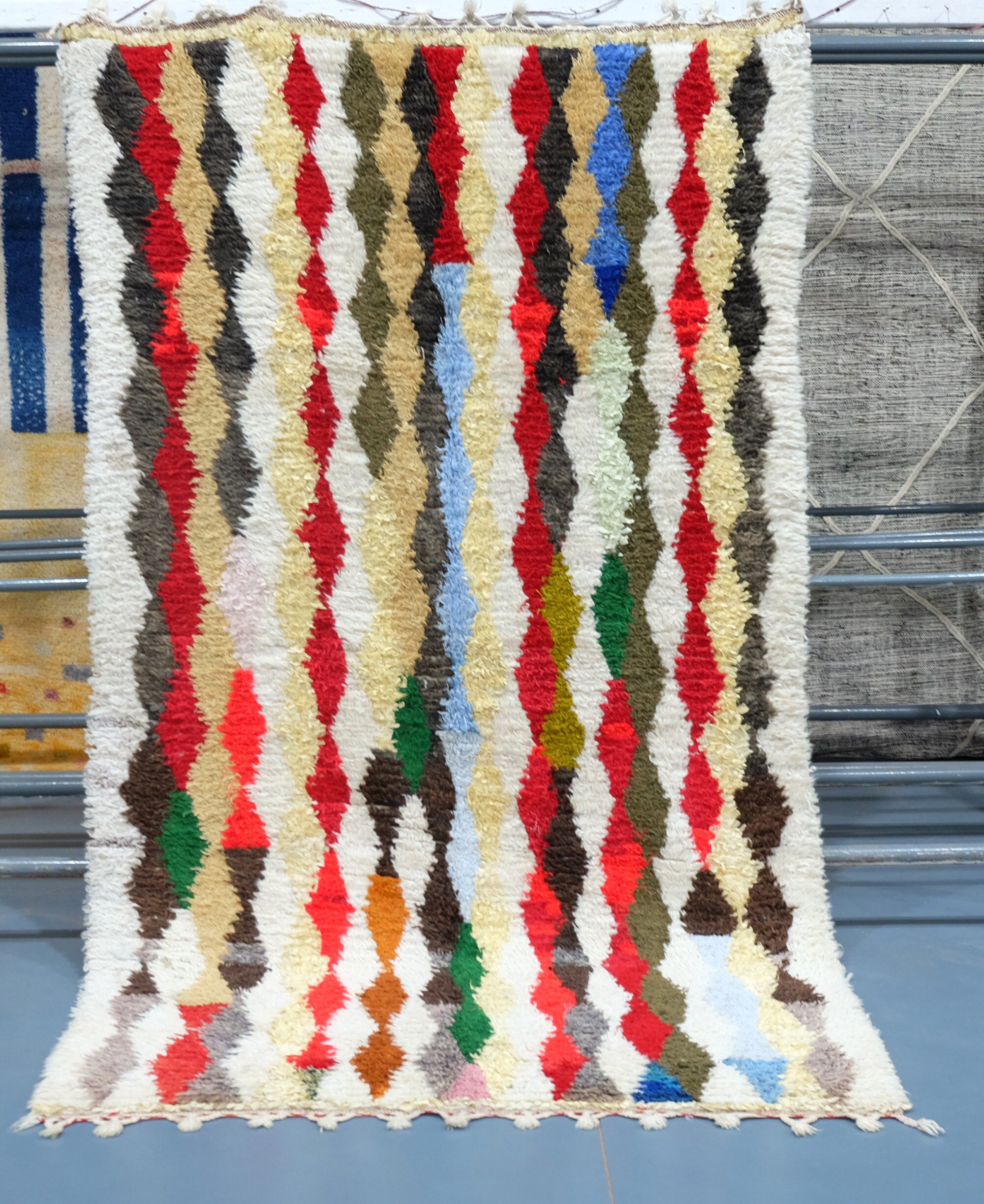 il_fullxfull.2393011054_t3ng-1.jpg Colored Azilal rug, 7.87 ft x 4.59 ft - Image 1