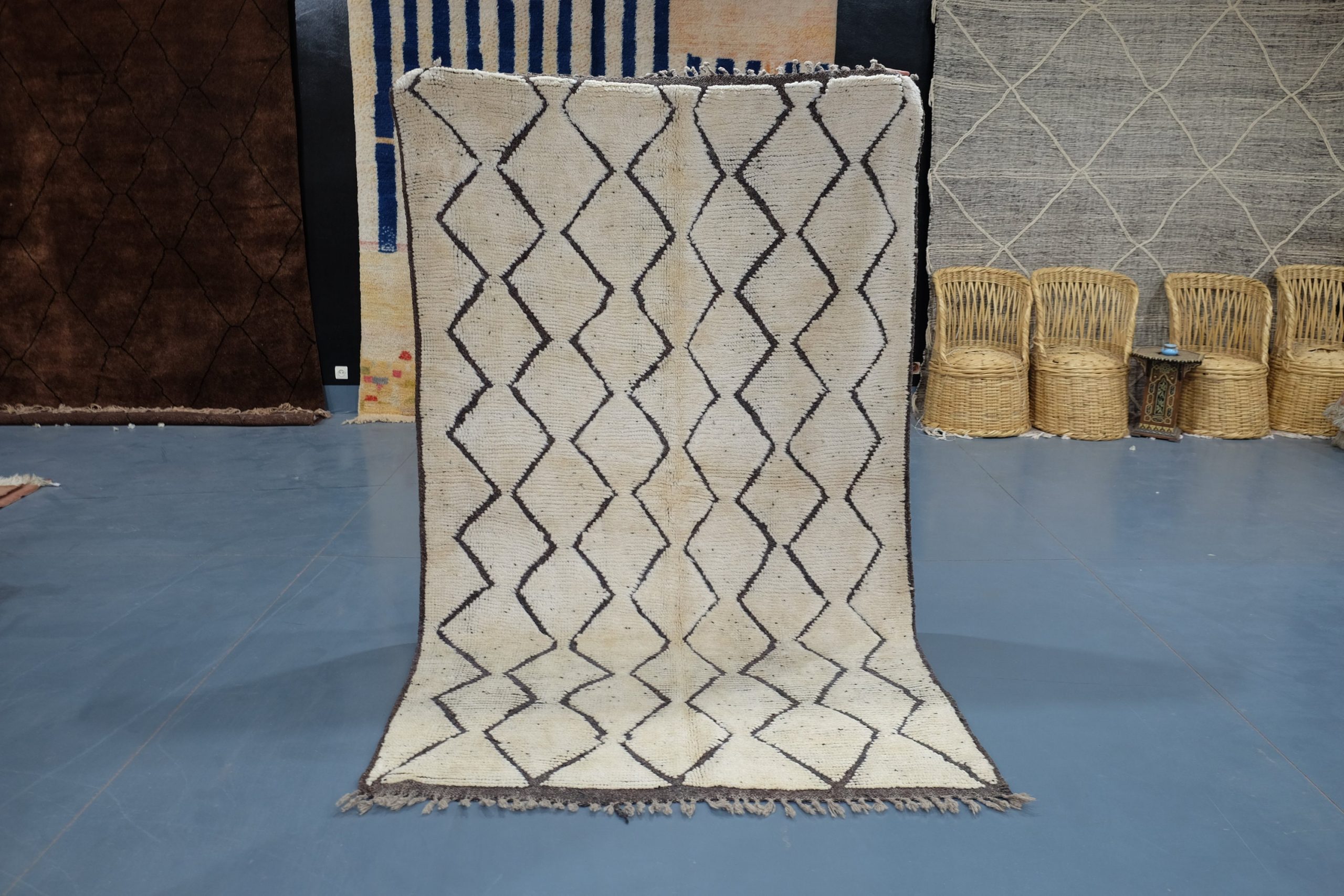 il_fullxfull.2609811989_7haf-scaled-2.jpg Small Colored Azilal rug, 8.85 ft x 5.34 ft - Image 1