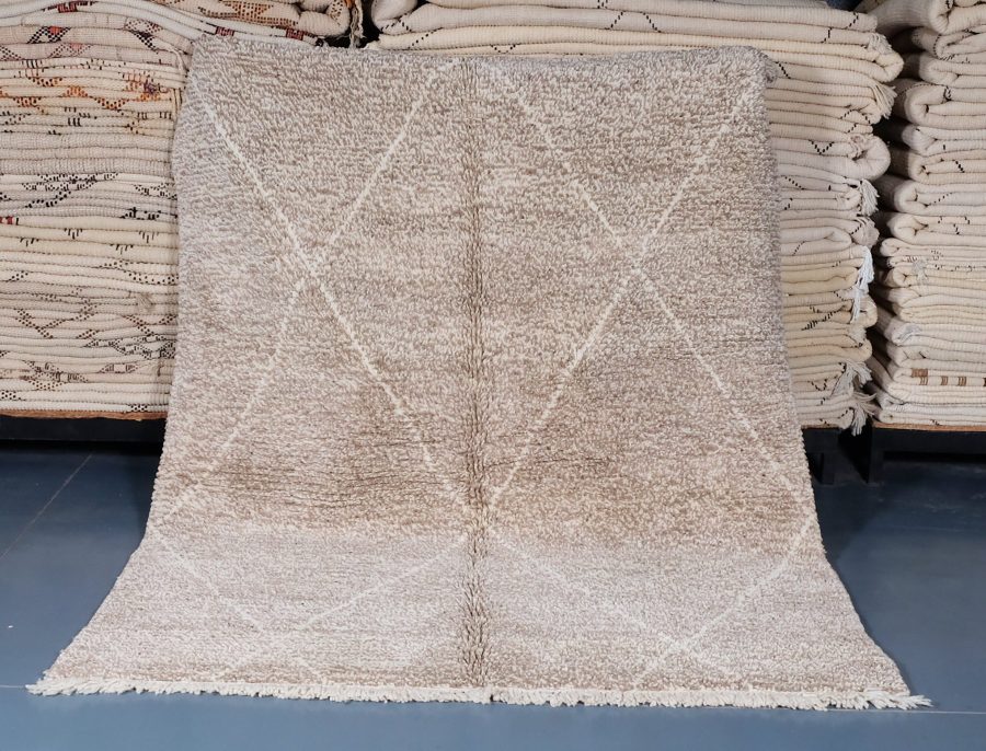 il_fullxfull.2797982624_f4zf-scaled-2.jpg Beni ourain rug 7.34 ft x 5.83 ft - Image 1