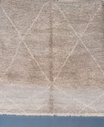 Beni ourain rug 7.34 ft x 5.83 ft - Image 10