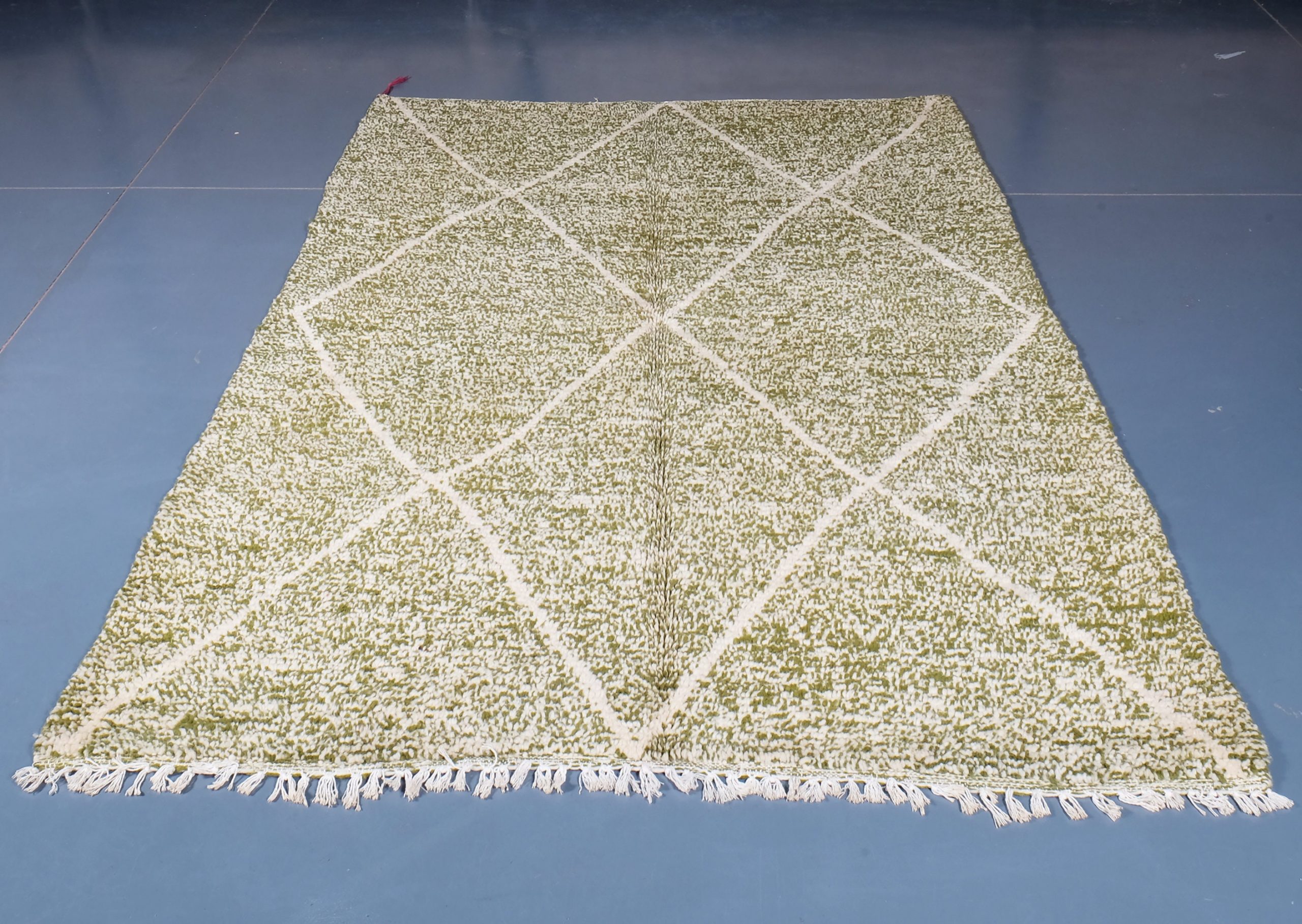 il_fullxfull.2845668219_fmwi-scaled-2.jpg Beni ourain rug 7.34 ft x 5.01 ft - Image 1