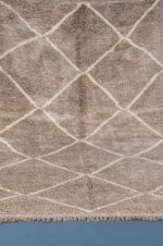 Brown Beni Ourain rug 8.10 ft x 4.98 ft - Image 10