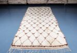 Moroccan Azilal Rug 8.33 ft x 4.98 ft - Image 4