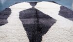 Moroccan Azilal rug, 7.77 ft x 5.41 ft - Image 8