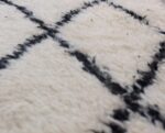 Small Moroccan Beni ourain Rug 4.9 ft x 2 ft - Image 7