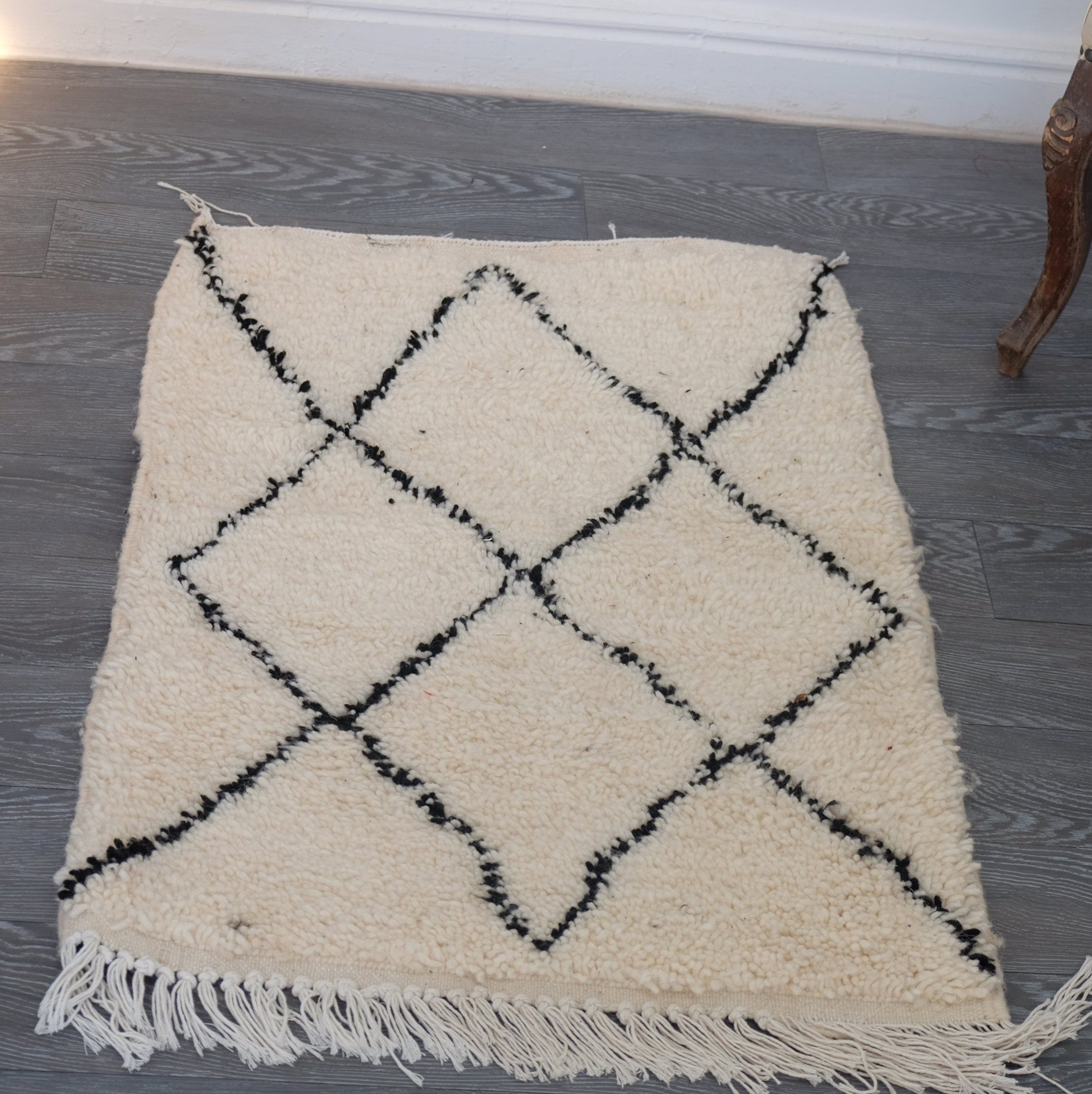 il_fullxfull.2946645005_jr8t-2.jpg Small Beni Ourain Moroccan rug 3x 2 ft - Image 1